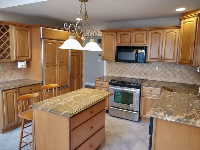 kitchen with backsplash, hanging light fixtures, a chandelier, and stainless steel range with electric stovetop