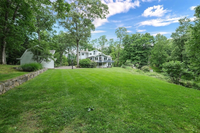 652 Long Hill Rd W, Briarcliff Manor, NY 10510 - view of grassy yard