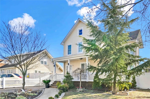 view of front of house featuring a porch