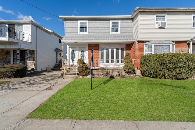 view of front of house with a front yard