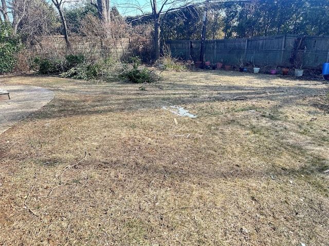 view of yard with fence