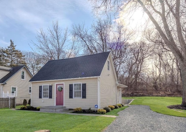 view of front of house with a front lawn