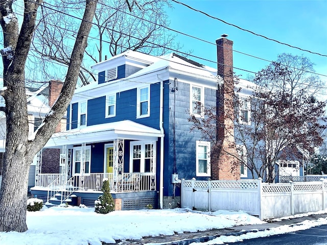 view of front of home featuring a porch