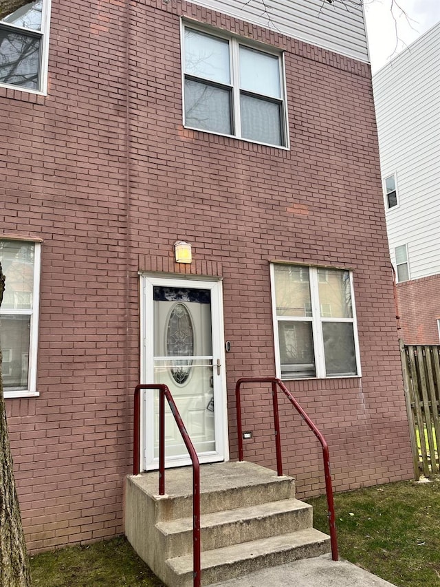 233 Sunset Blvd, Bronx, NY 10473 - view of property entrance