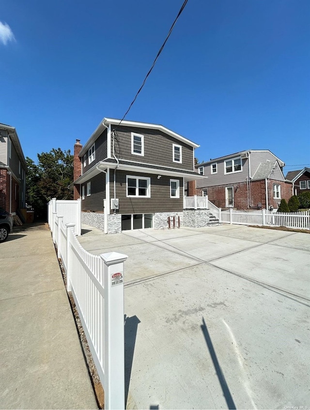 view of front of home