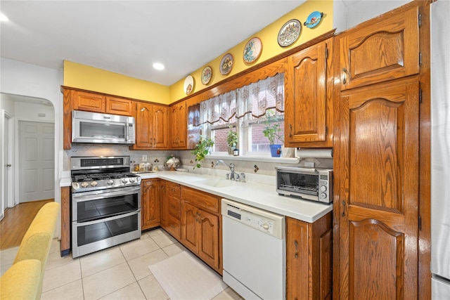 955 E 212th St, Bronx, NY 10469 - photo 10