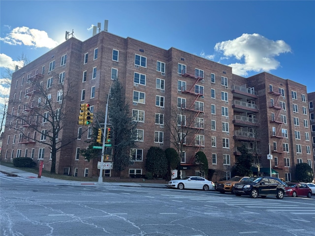 241-20 Northern Blvd Unit 6H, Douglaston, NY 11363 - photo 4