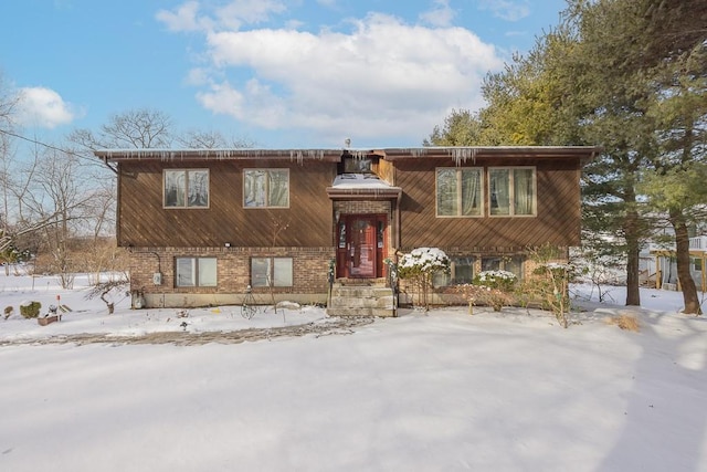 view of split foyer home