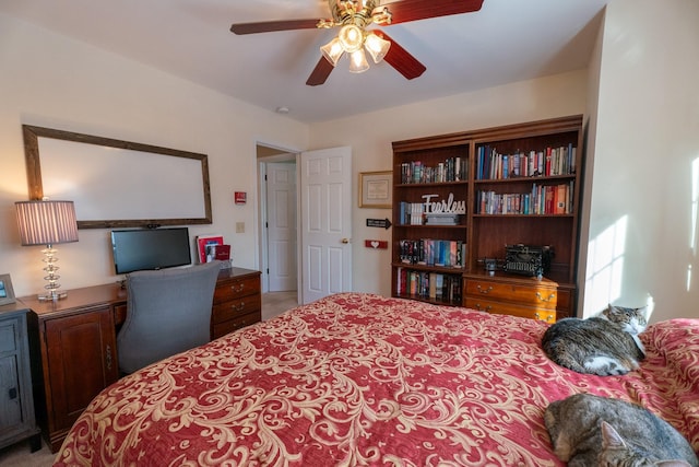 bedroom featuring ceiling fan