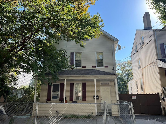 view of front facade featuring covered porch