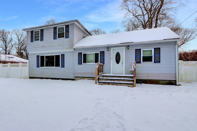 view of front of house