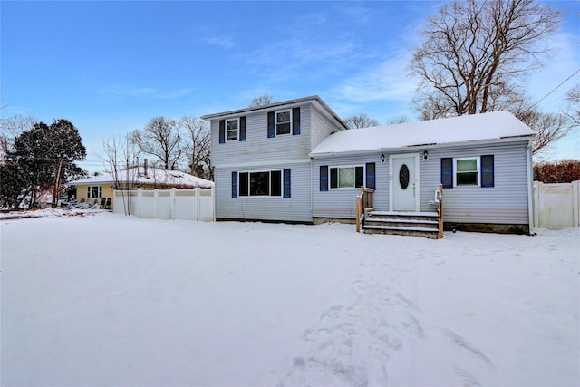 view of front of property