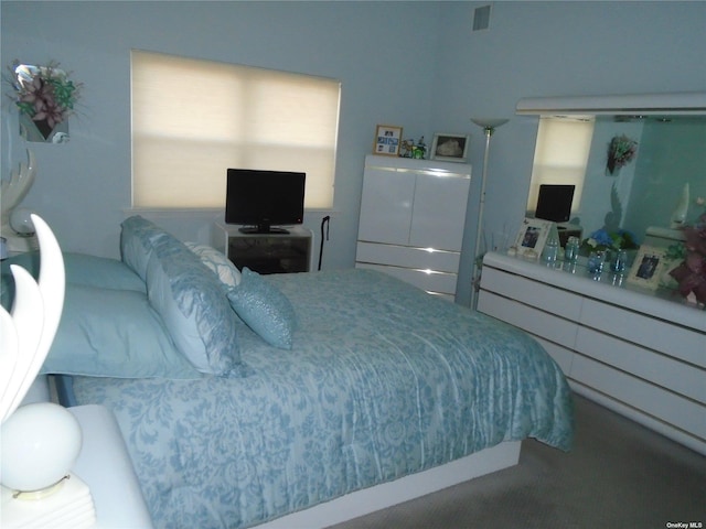 bedroom featuring carpet floors