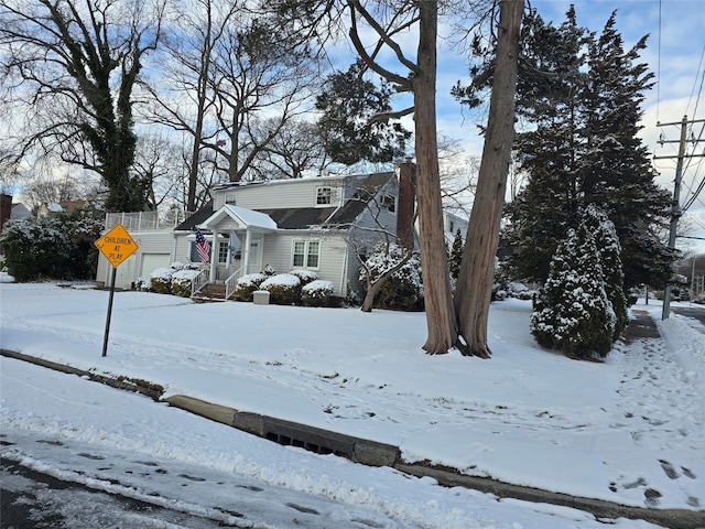 view of front facade