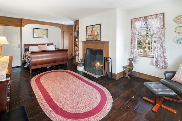 living room featuring hardwood / wood-style flooring