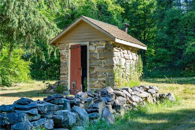 view of outdoor structure