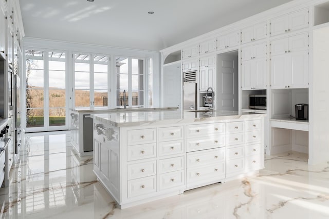 walk in closet with sink