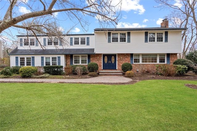 view of front of house with a front yard