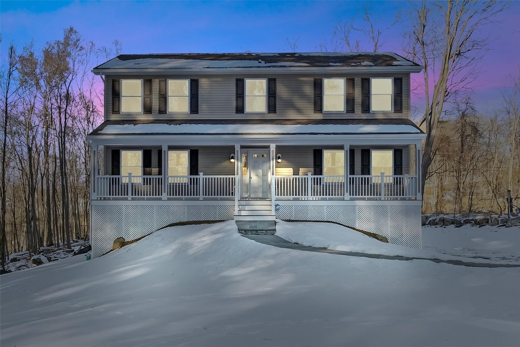 view of front facade with covered porch