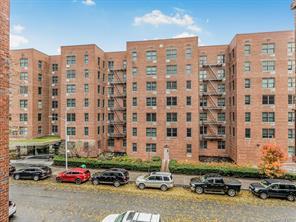 2165 Matthews Ave Unit 2G, Bronx, NY 10462 - photo 24