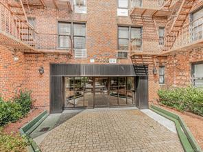 2165 Matthews Ave Unit 2G, Bronx, NY 10462 - photo 25