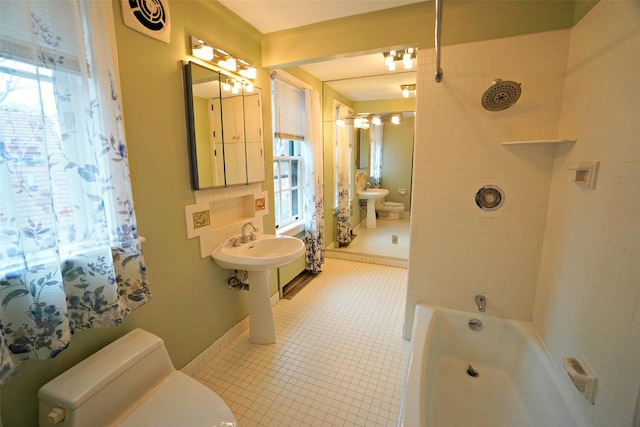 bathroom featuring toilet