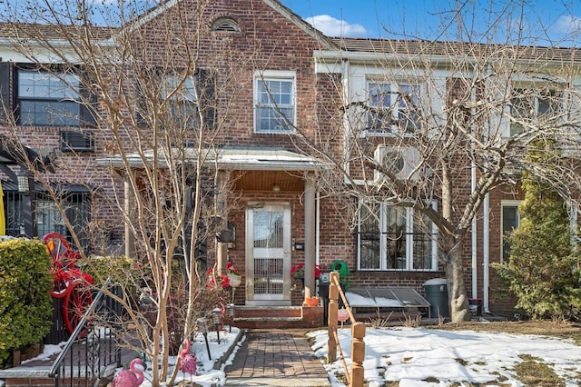 view of townhome / multi-family property