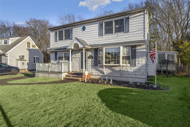 front facade featuring a front lawn