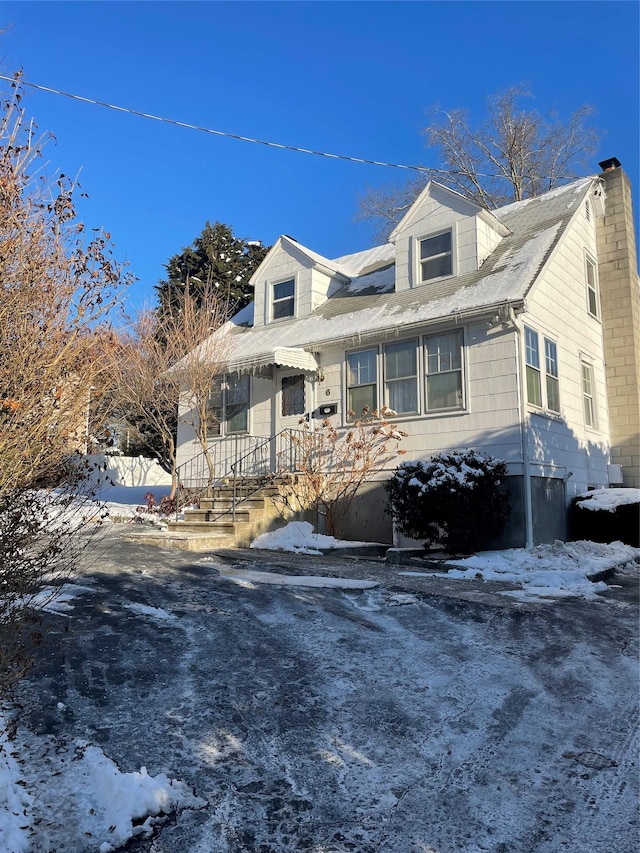 view of front of property