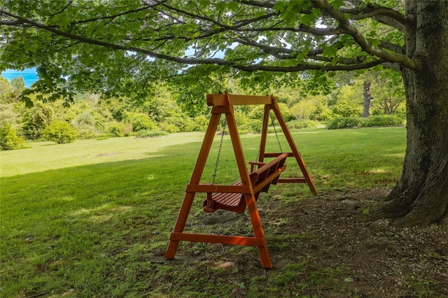 94 S Quaker Hill Rd, Pawling, NY 12564 - view of grassy yard