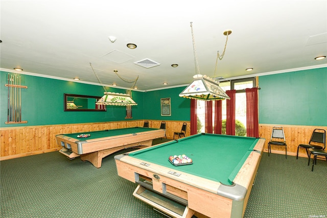 recreation room featuring crown molding, billiards, and carpet flooring