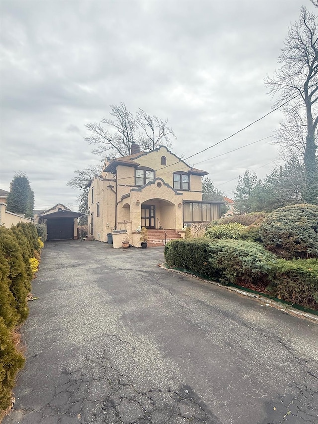 view of front of home