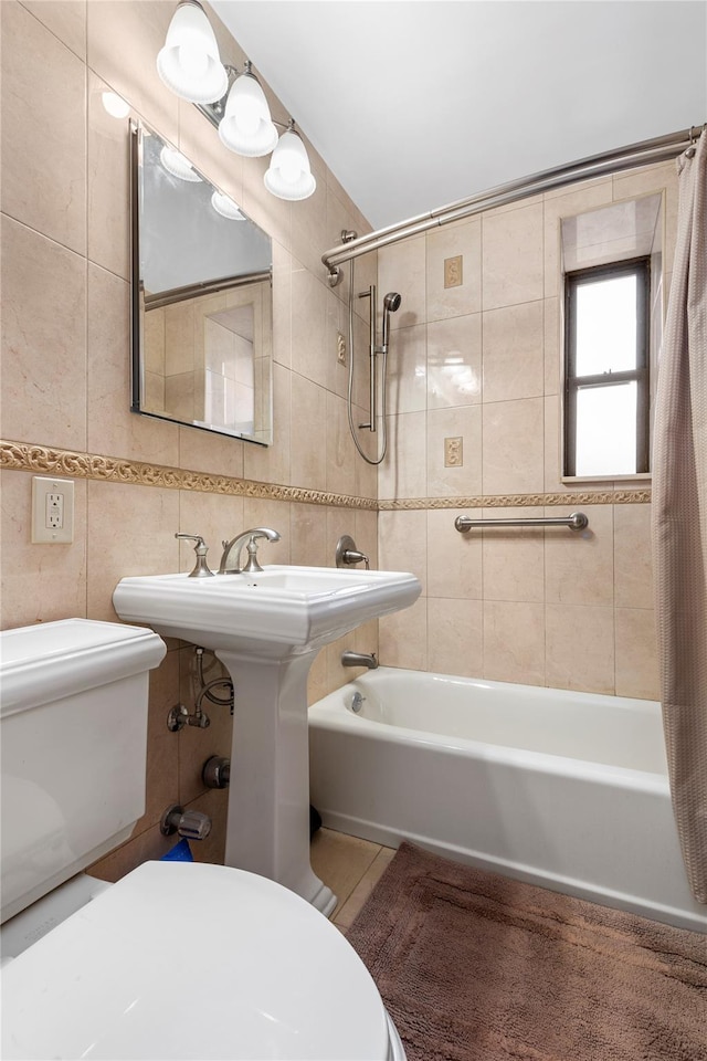 83-15 98th St Unit 6B, Woodhaven, NY 11421 - full bathroom featuring tile walls, toilet, shower / bath combination with curtain, and backsplash