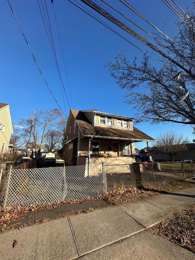 view of front of house featuring a porch