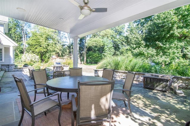 view of patio with ceiling fan