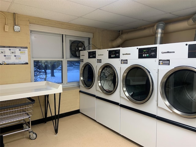 laundry room featuring washer and clothes dryer