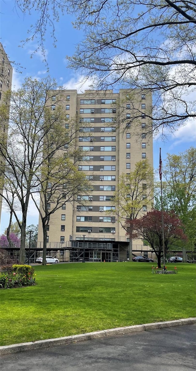 view of building exterior