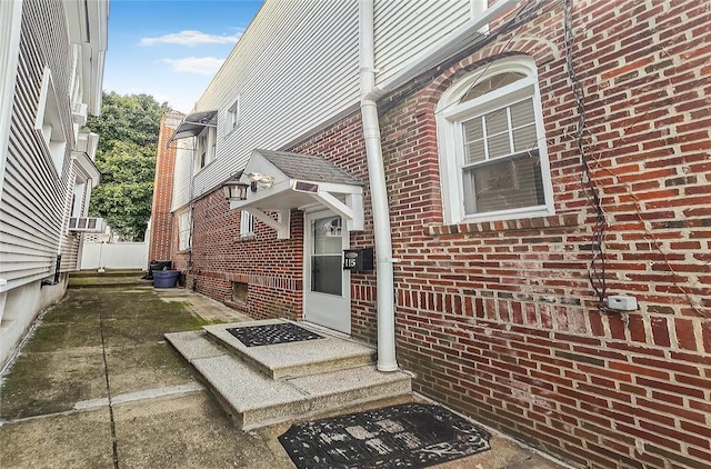 view of property entrance