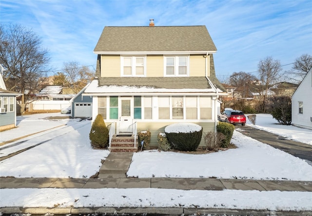 view of front facade featuring a garage