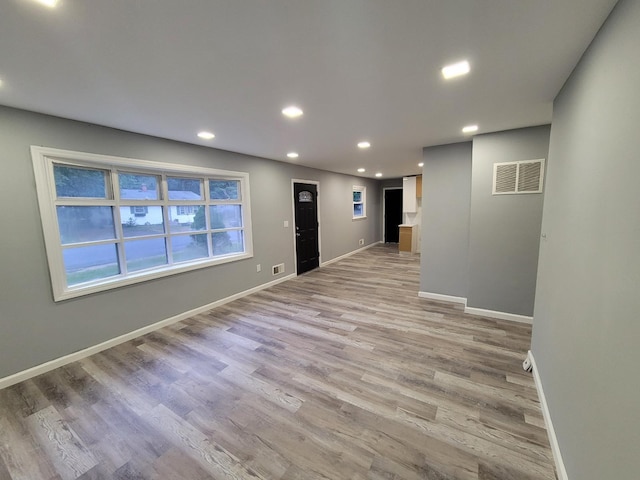 empty room featuring light hardwood / wood-style flooring