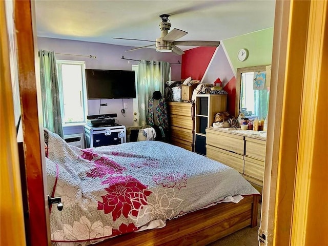 bedroom featuring ceiling fan