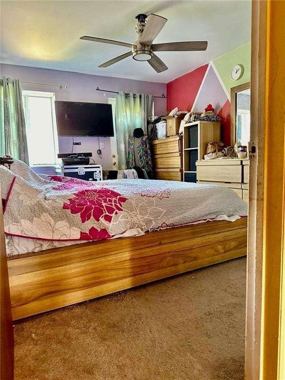 bedroom featuring carpet flooring and ceiling fan