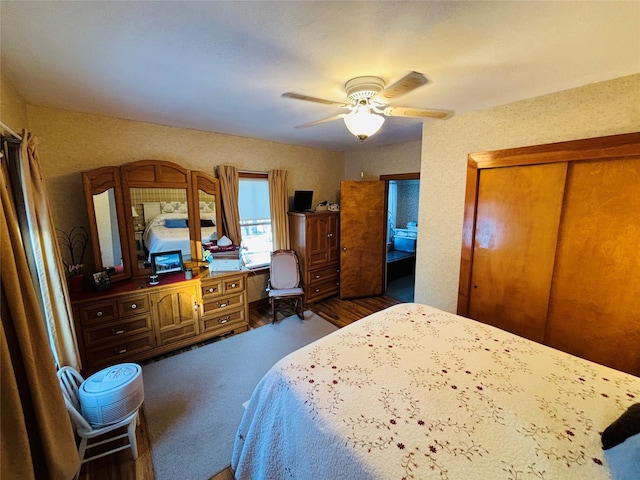 bedroom featuring ceiling fan