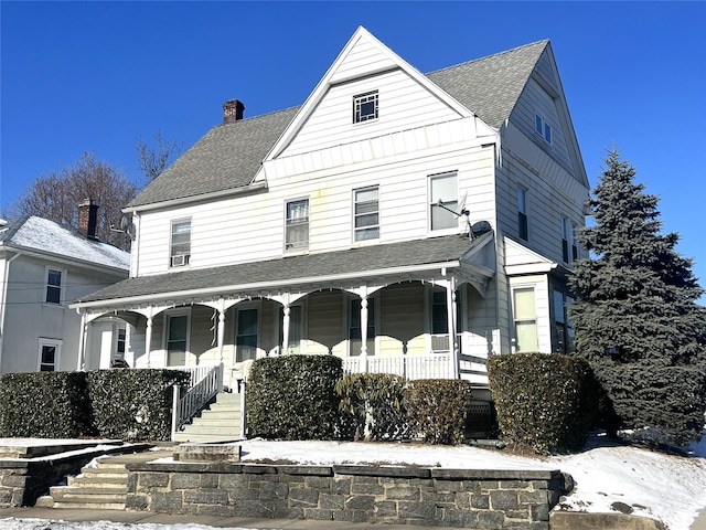 view of front of house featuring a porch