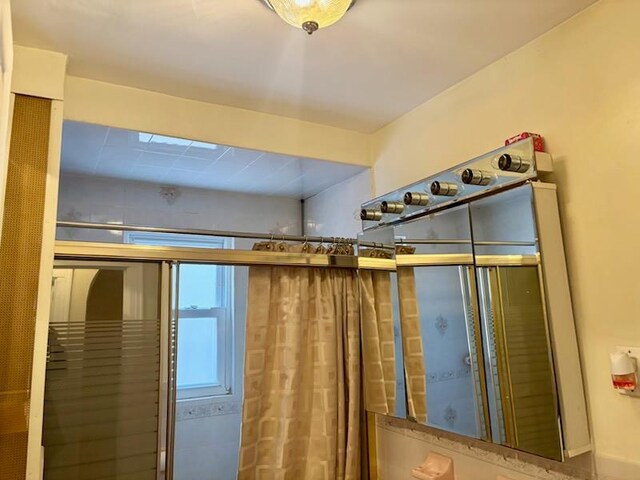 221-14 114th Rd, Cambria Heights, NY 11411 - interior space