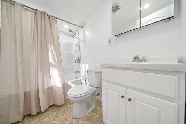 16 Stanton Trl, Monroe, NY 10950 - full bathroom featuring vanity, shower / bath combo, toilet, and recessed lighting