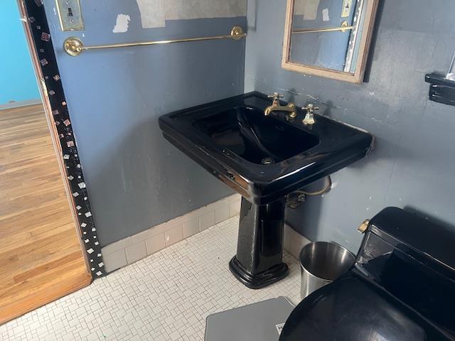 bathroom featuring tile patterned floors