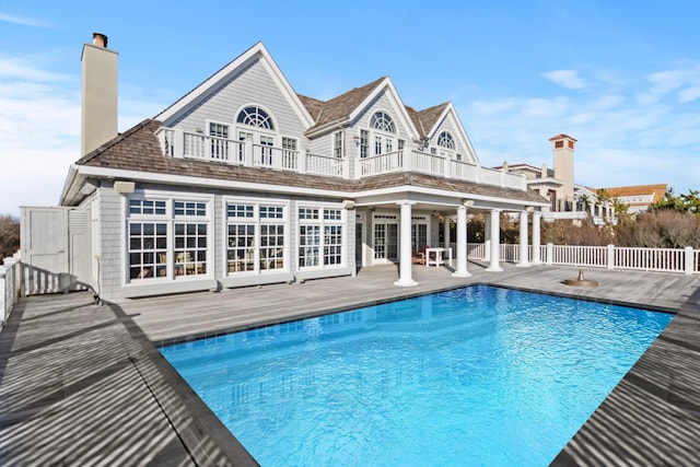 view of swimming pool featuring a patio