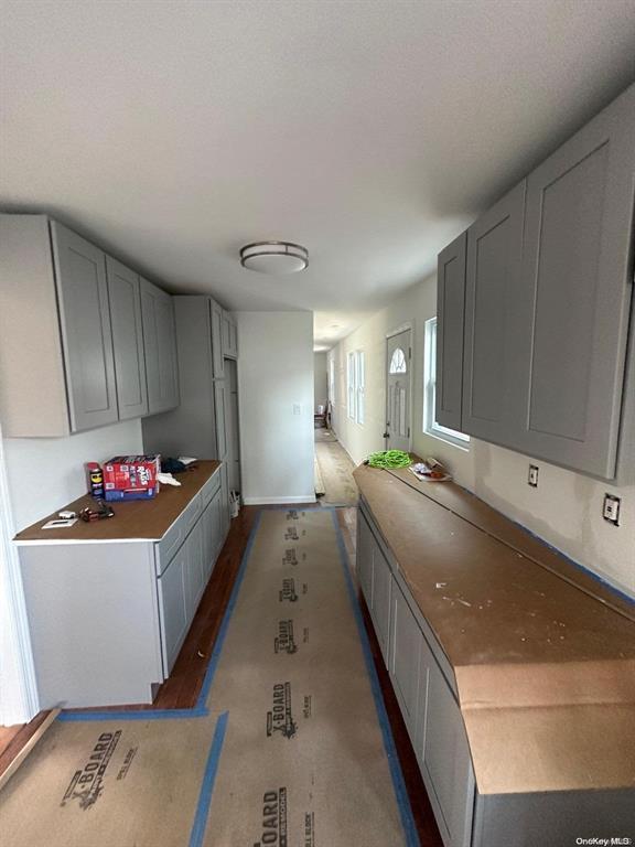 kitchen featuring gray cabinetry