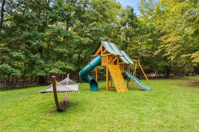 view of jungle gym featuring a yard